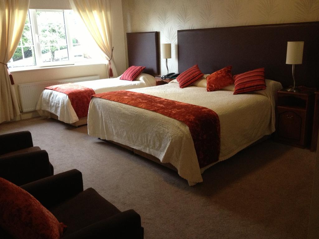 Robeen House Hotel Cill Airne Esterno foto