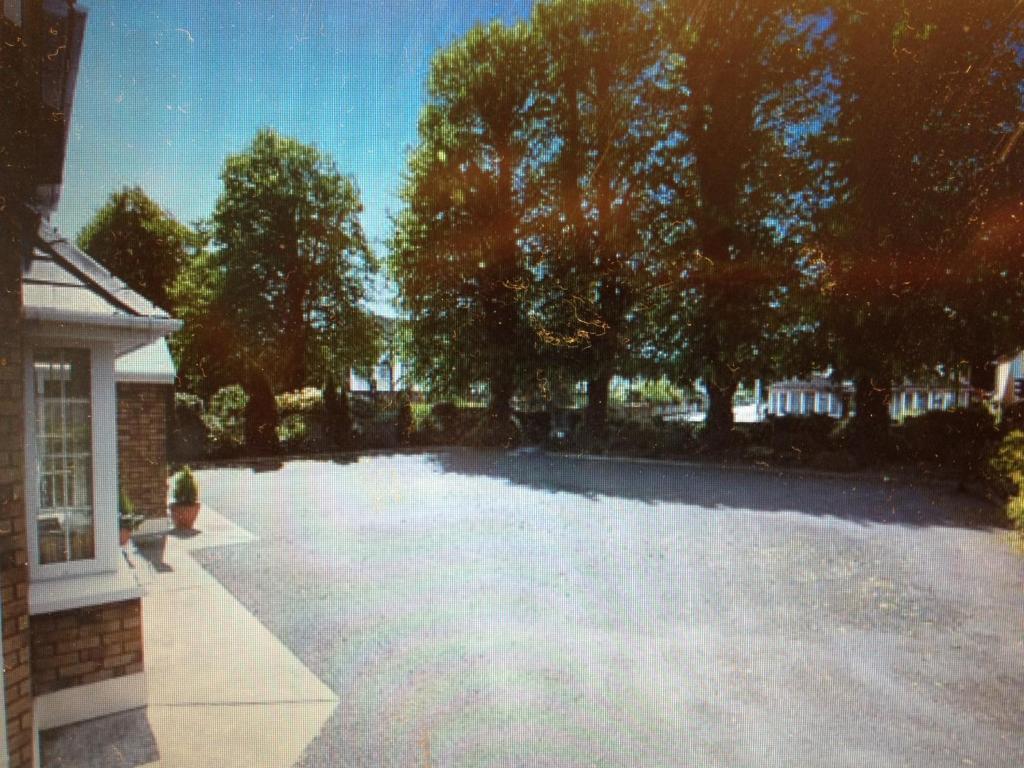 Robeen House Hotel Cill Airne Esterno foto