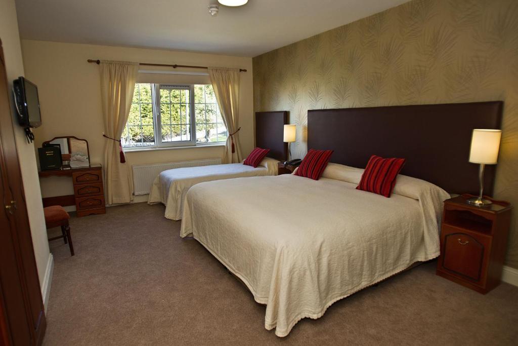 Robeen House Hotel Cill Airne Esterno foto